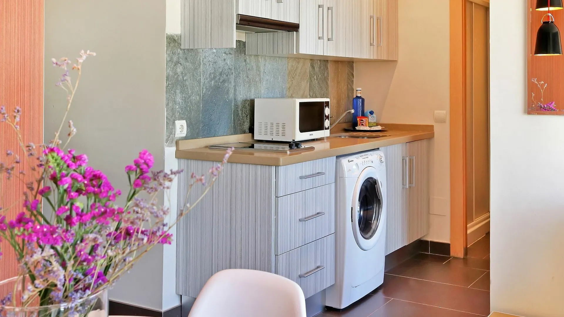 Apartamentos Malagueta Urban Beach Malaga 0*,  Spain