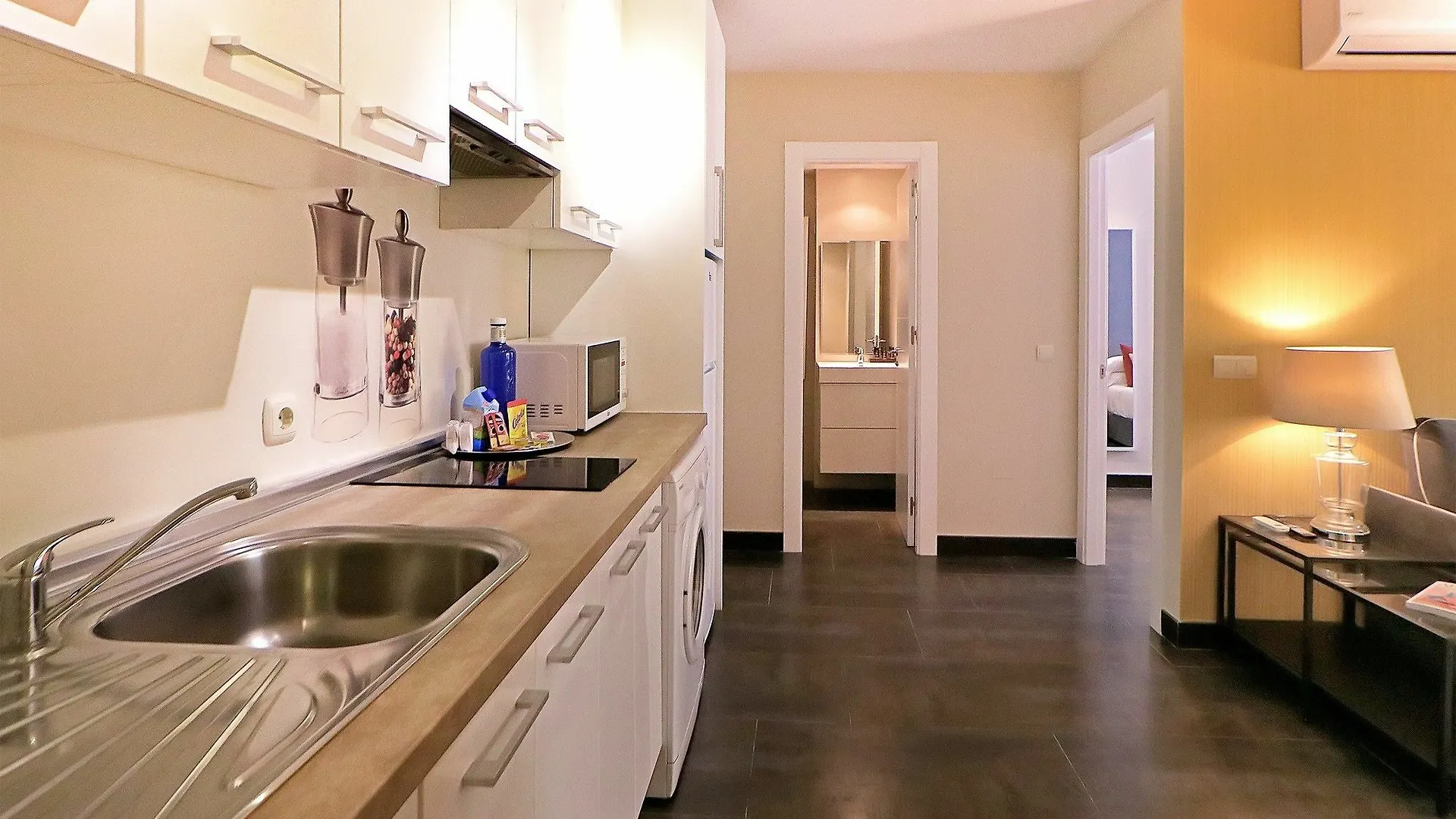 Apartamentos Malagueta Urban Beach Malaga 0*,  Spain